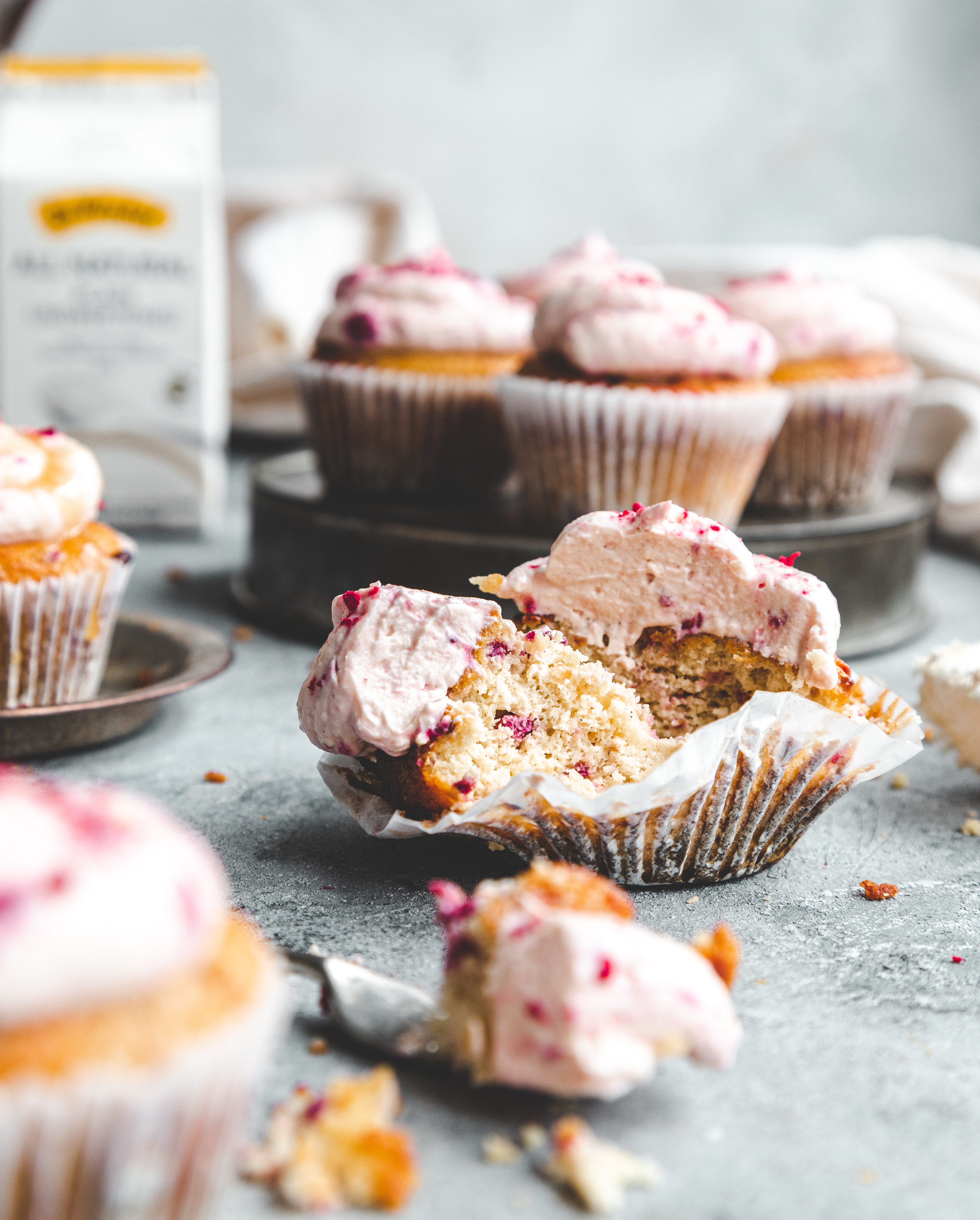 Yoghurt & Raspberry Muffins with Cream Cheese Yoghurt Frosting